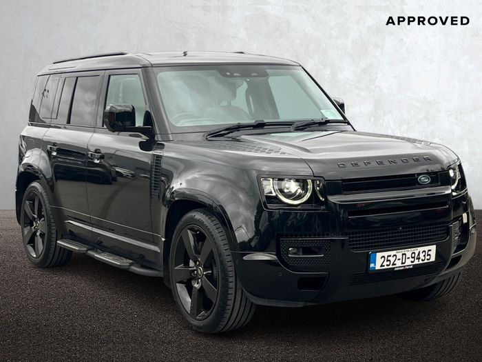 Land Rover Defender 2025