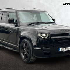 Land Rover Defender 2025