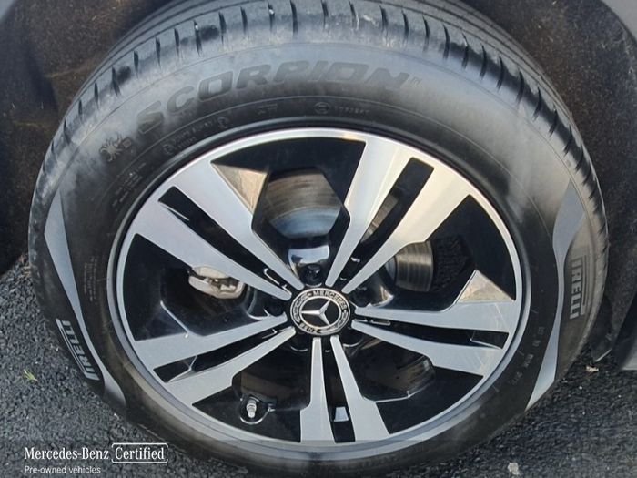 Mercedes-Benz GLA Class 2024