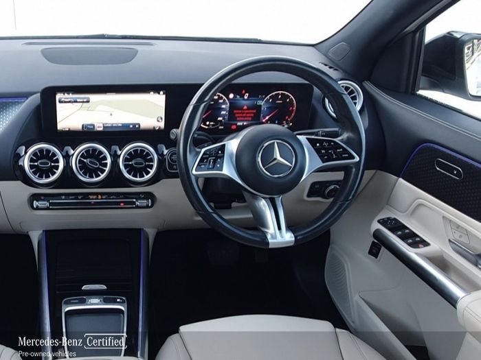 Mercedes-Benz GLA Class 2024