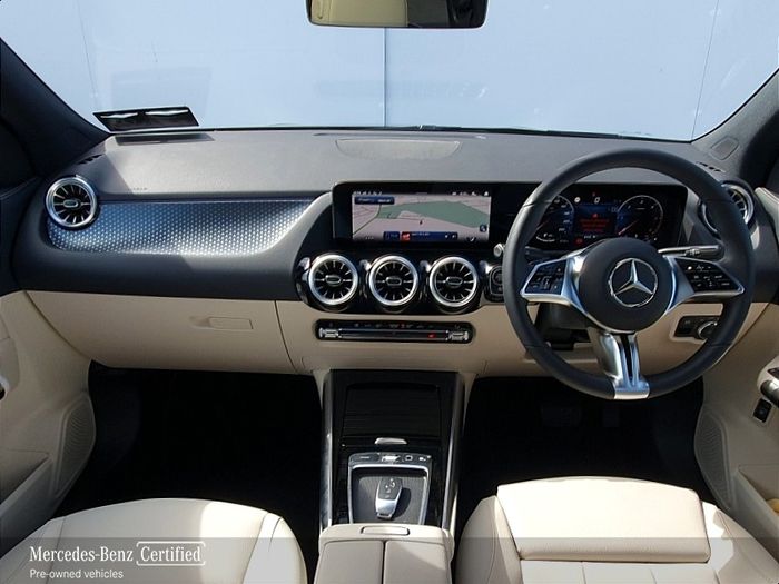 Mercedes-Benz GLA Class 2025