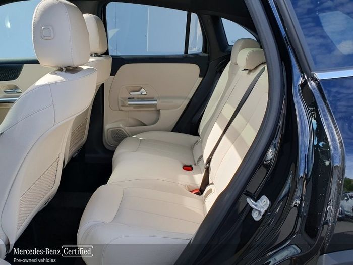Mercedes-Benz GLA Class 2025
