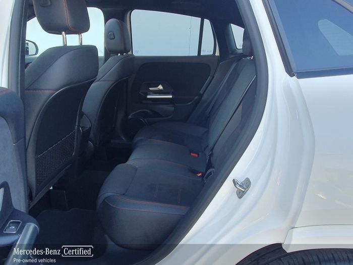 Mercedes-Benz GLA Class 2025