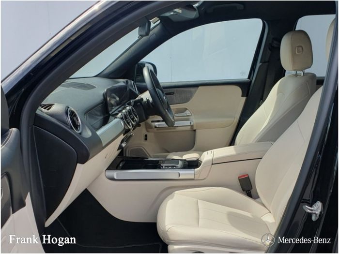 Mercedes-Benz GLB- Class 2022