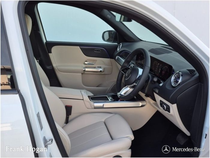 Mercedes-Benz GLB- Class 2027