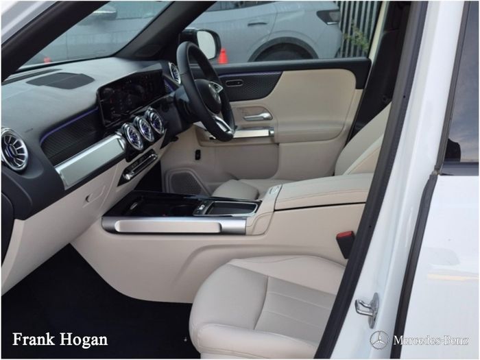 Mercedes-Benz GLB- Class 2027