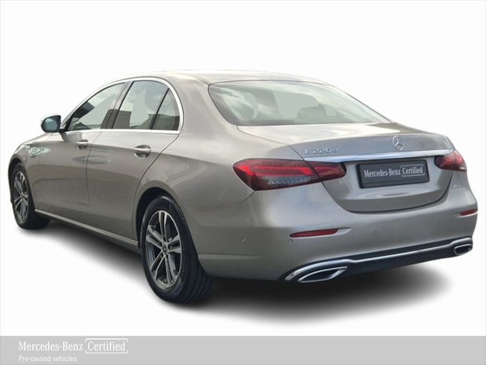 Mercedes-Benz E-Class 2023