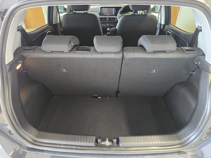 Hyundai i10 2023