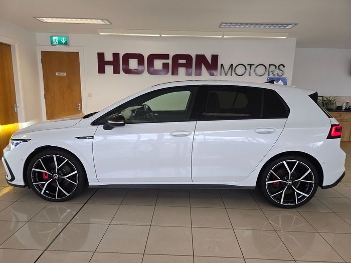 Volkswagen Golf 2024