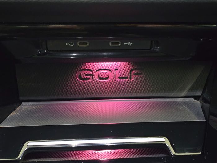 Volkswagen Golf 2024