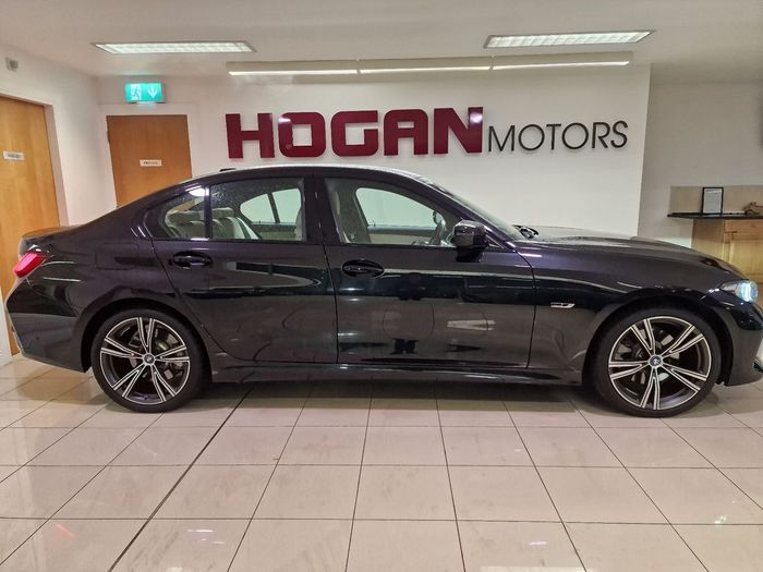 BMW 3 Series 2023