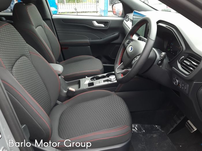 Ford Kuga 2025