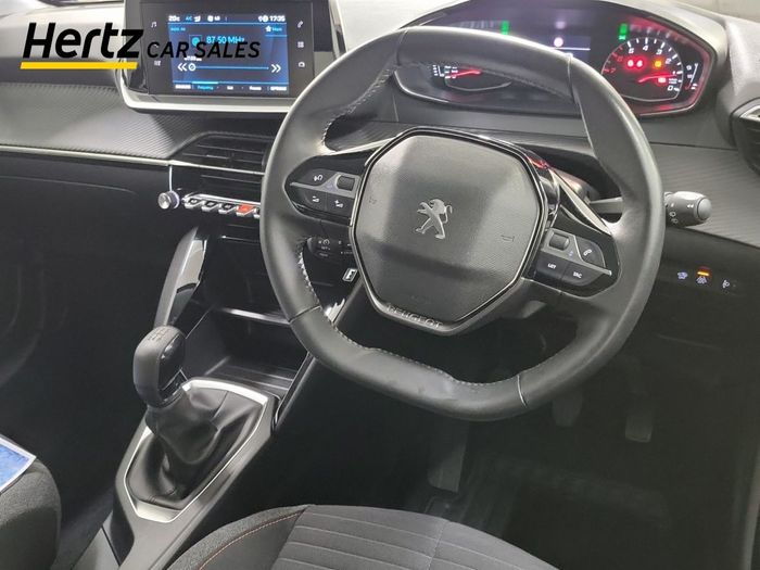 Peugeot 208 2023