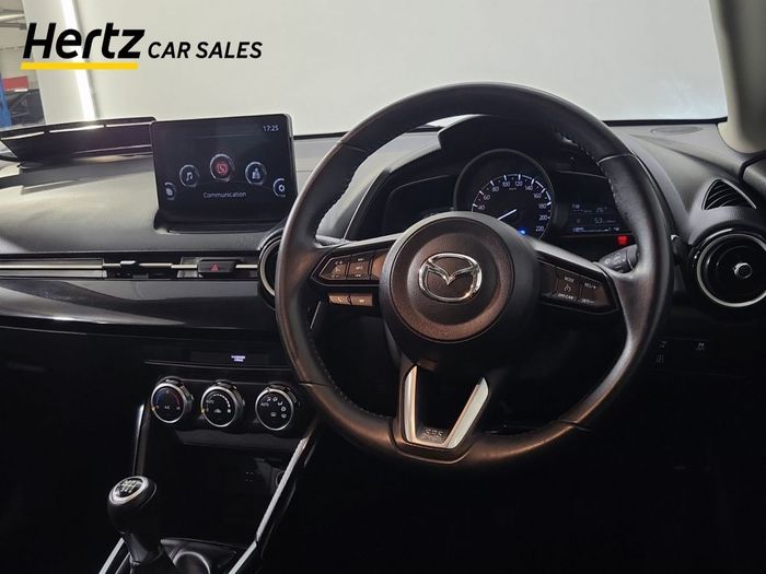 Mazda 2 2024