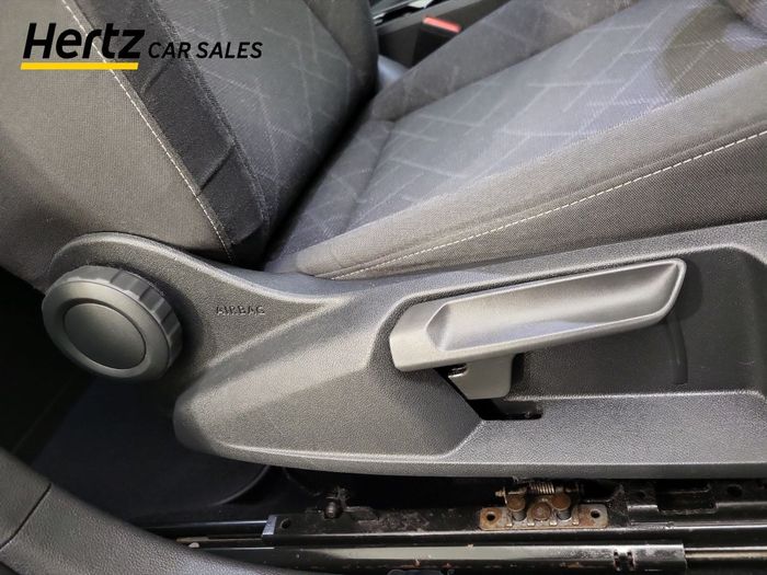 Volkswagen Golf 2023