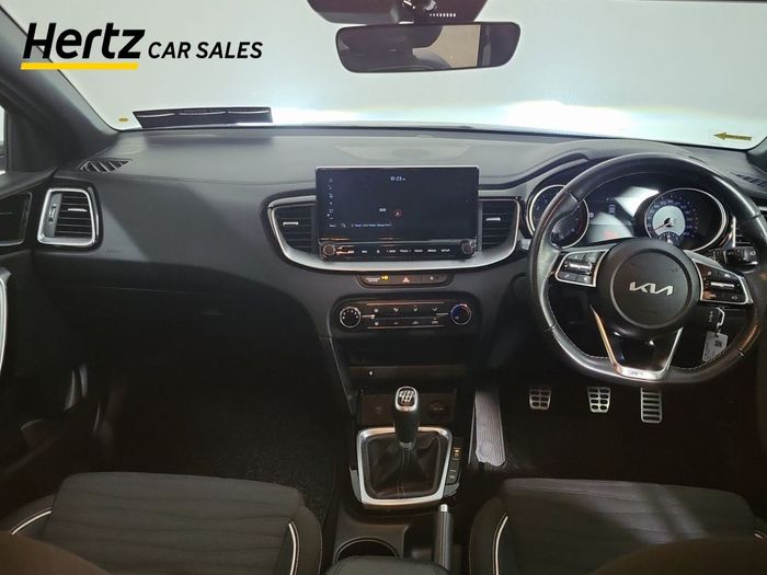 Kia Ceed 2025