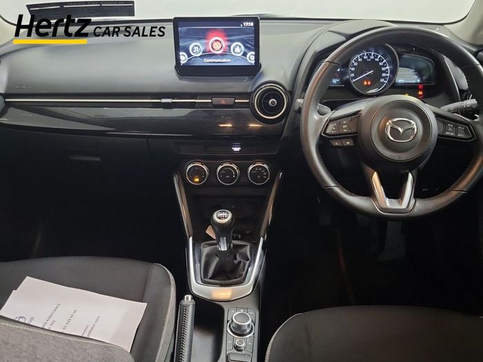 Mazda 2 2024