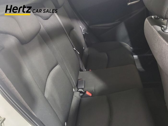Mazda 2 2024
