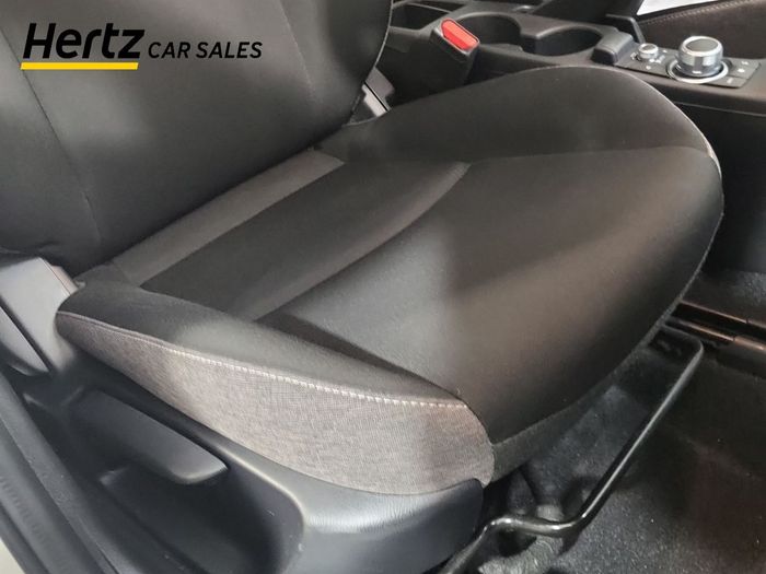 Mazda 2 2024