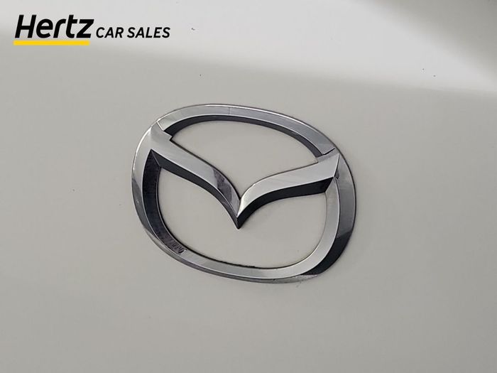 Mazda 2 2024