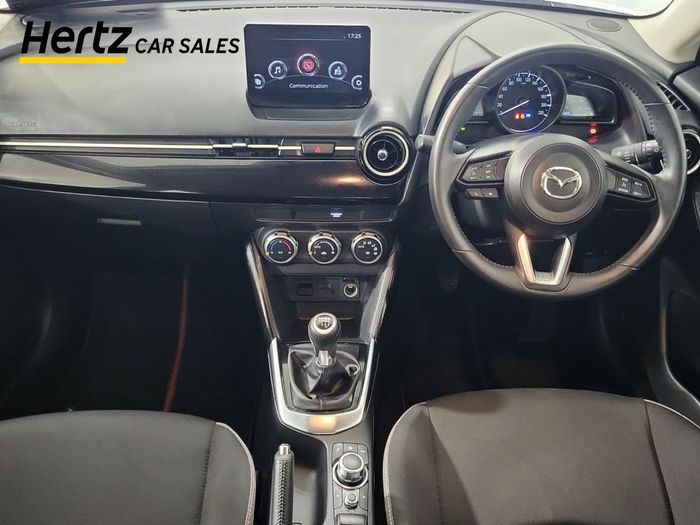 Mazda 2 2024