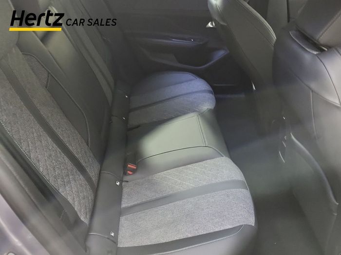 Peugeot 408 2023
