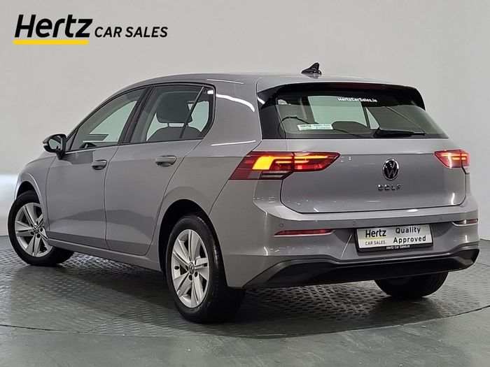 Volkswagen Golf 2024