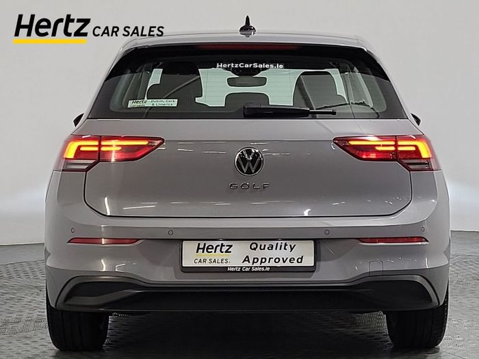 Volkswagen Golf 2024