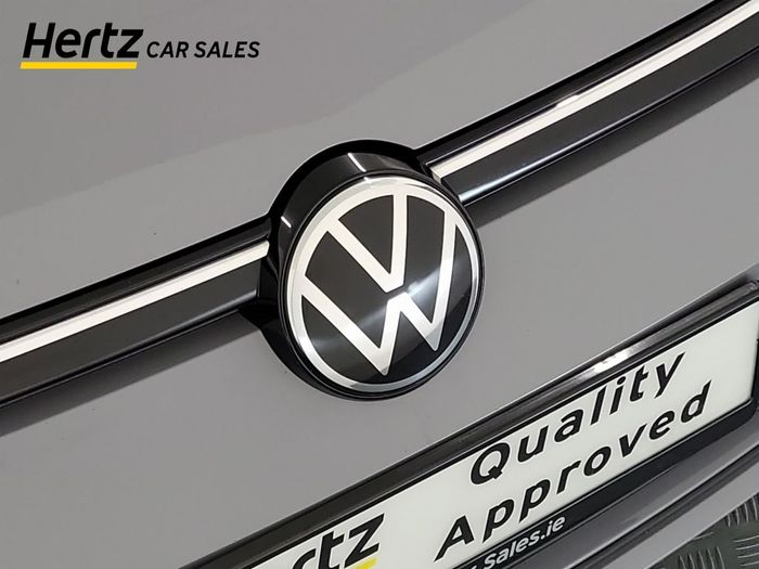 Volkswagen Golf 2024