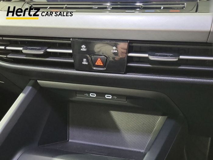 Volkswagen Golf 2024