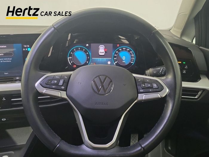Volkswagen Golf 2024