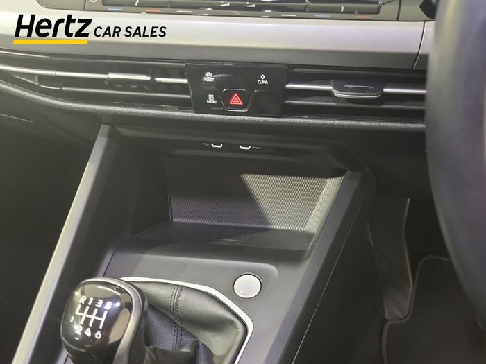 Volkswagen Golf 2024
