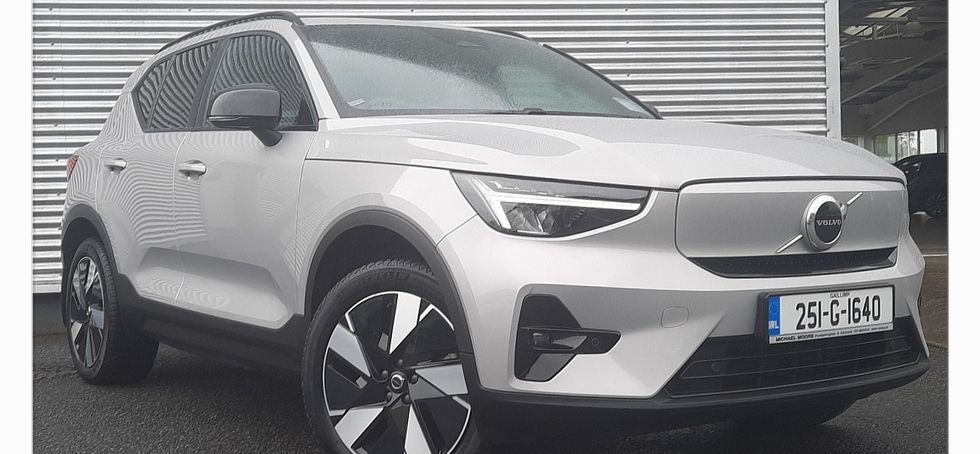 Volvo XC40 2025