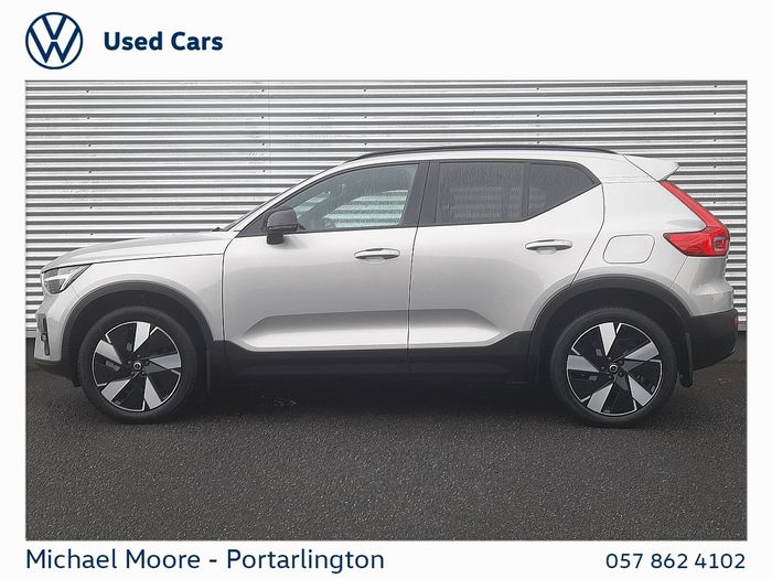 Volvo XC40 2025