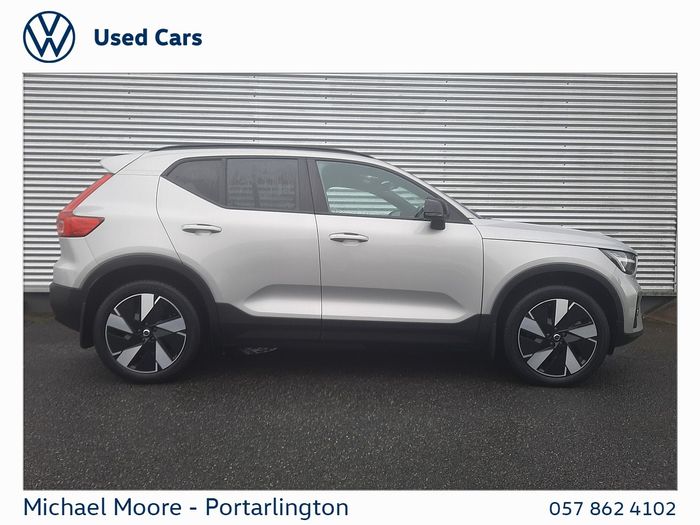 Volvo XC40 2025