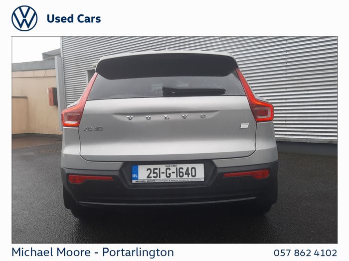 Volvo XC40 2025