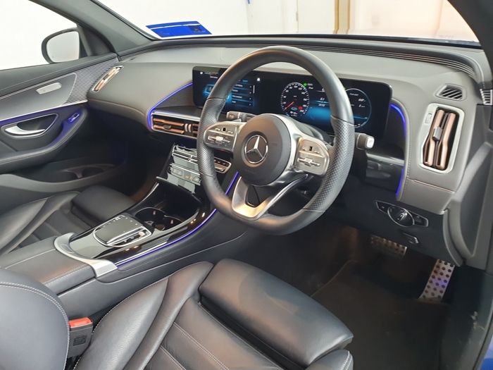 Mercedes-Benz EQC 2023
