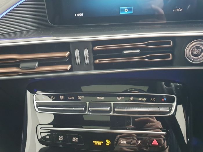 Mercedes-Benz EQC 2023