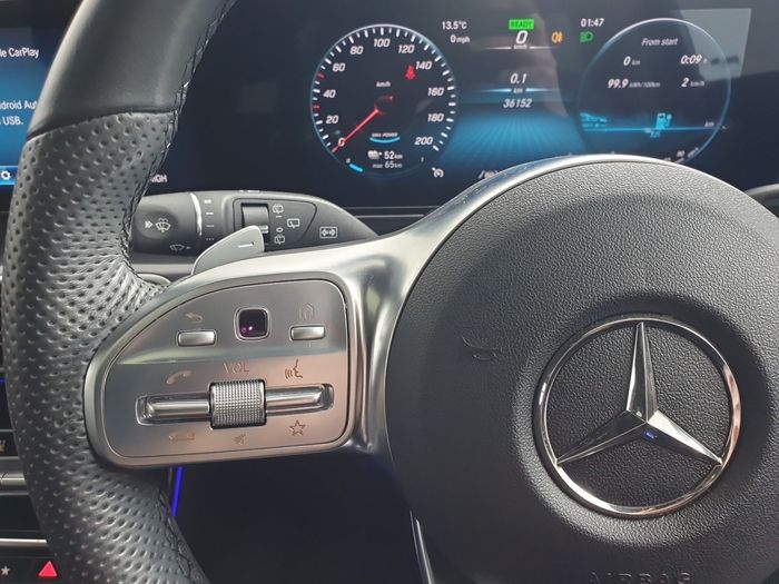 Mercedes-Benz EQC 2023
