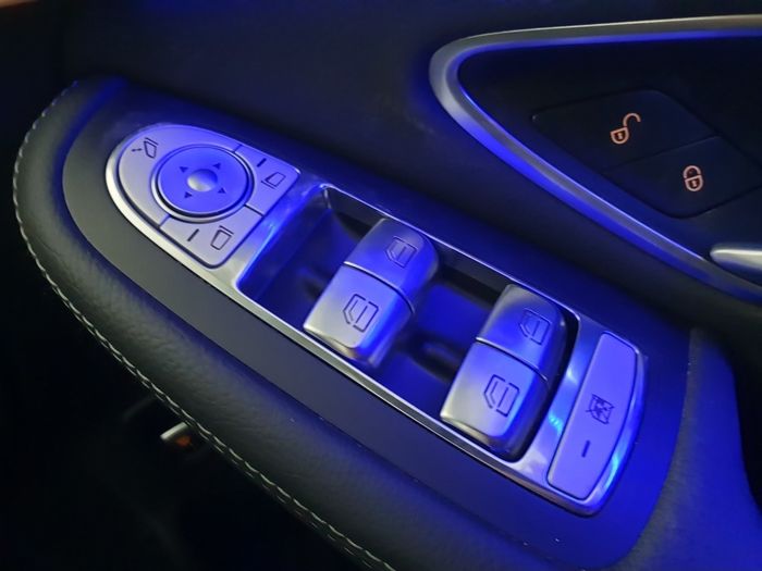 Mercedes-Benz EQC 2023