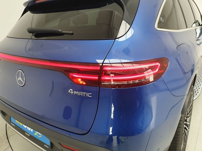 Mercedes-Benz EQC 2023