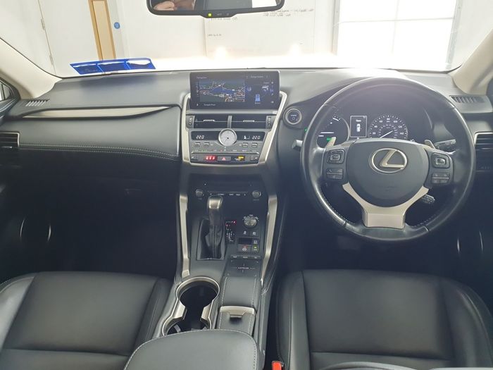 Lexus NX 2018