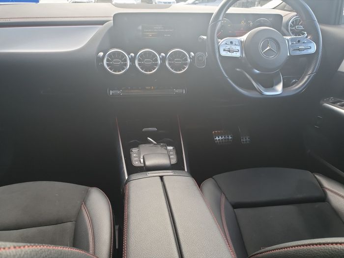 Mercedes-Benz EQA 2023