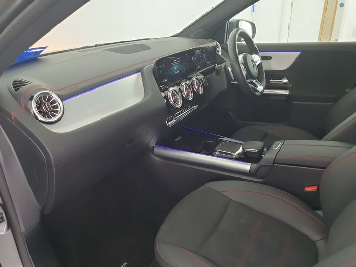 Mercedes-Benz AMG 2024