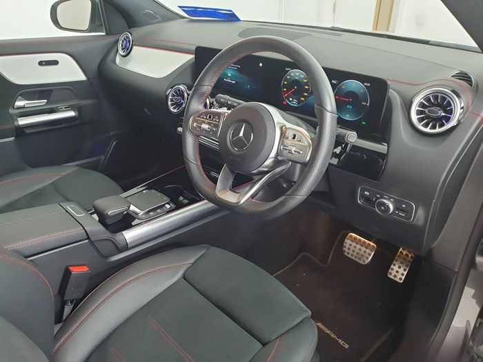 Mercedes-Benz AMG 2024