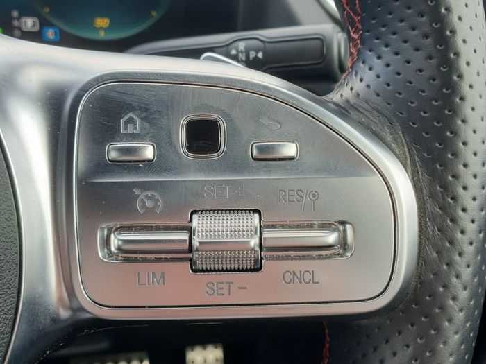 Mercedes-Benz AMG 2024