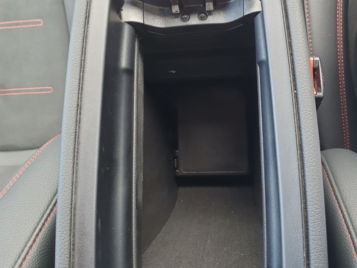 Mercedes-Benz AMG 2024