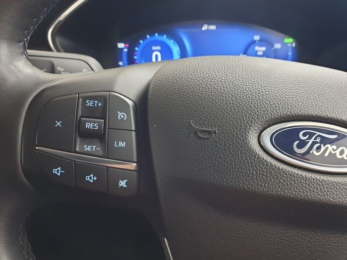 Ford Kuga 2023