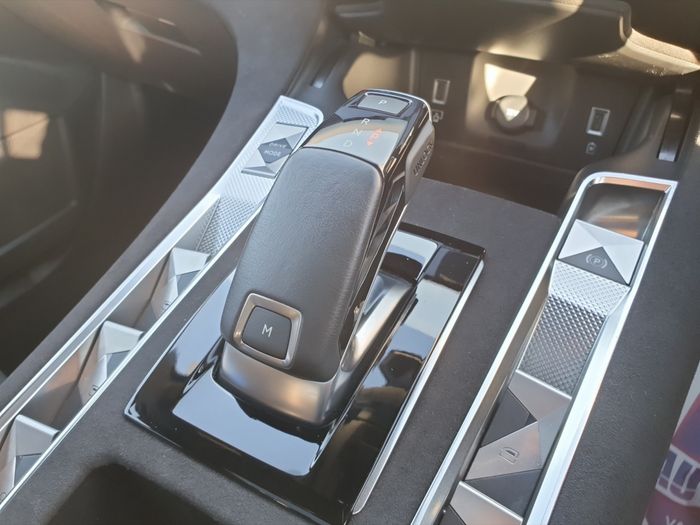 DS Automobiles DS 7 2024