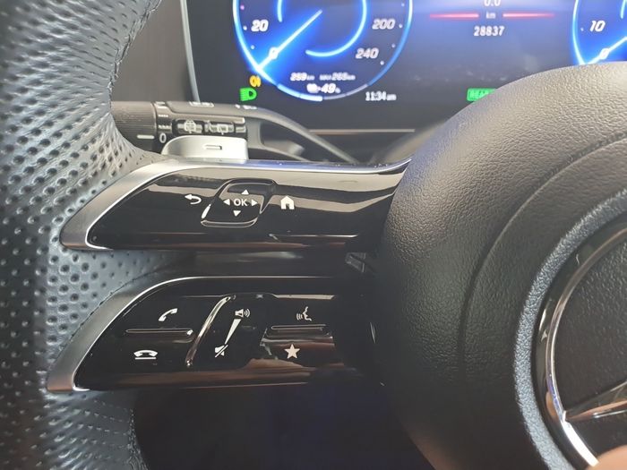 Mercedes-Benz AMG 2024